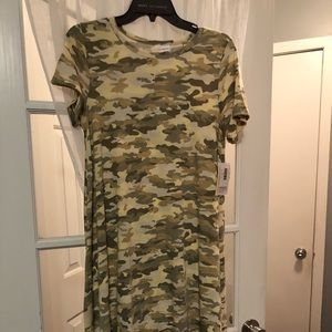 Lularoe camo Carly